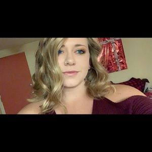 Meet your Posher, Makayla